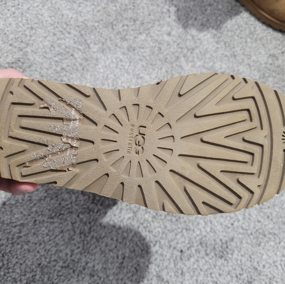 Ugg Bailey Button Triple - image 2